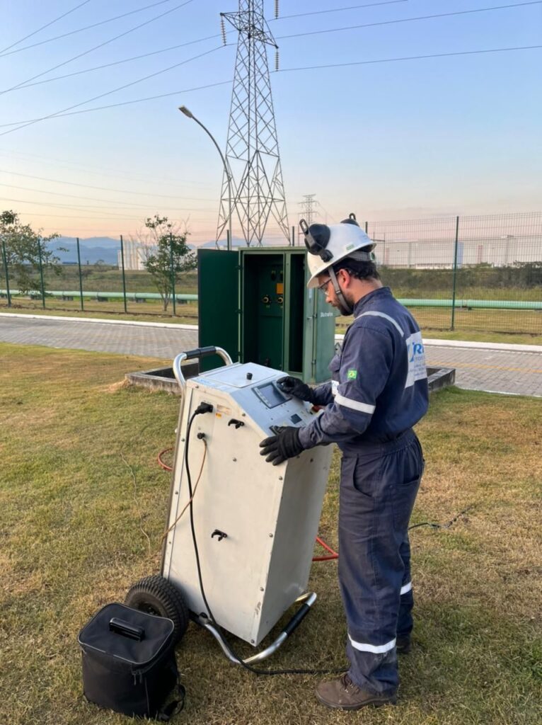 Localização de falha em cabo de potência